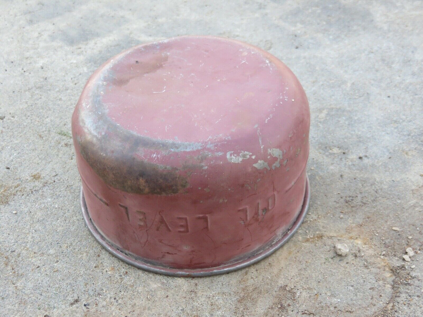 AM3172T John Deere Air Cleaner Oil Cup For 420, 430