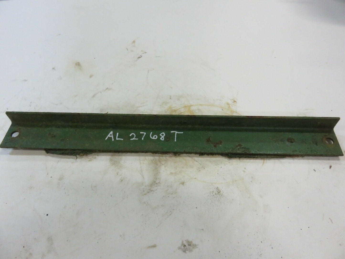 AL2768T John Deere Front Gas Tank Support Bracket For LA, LI