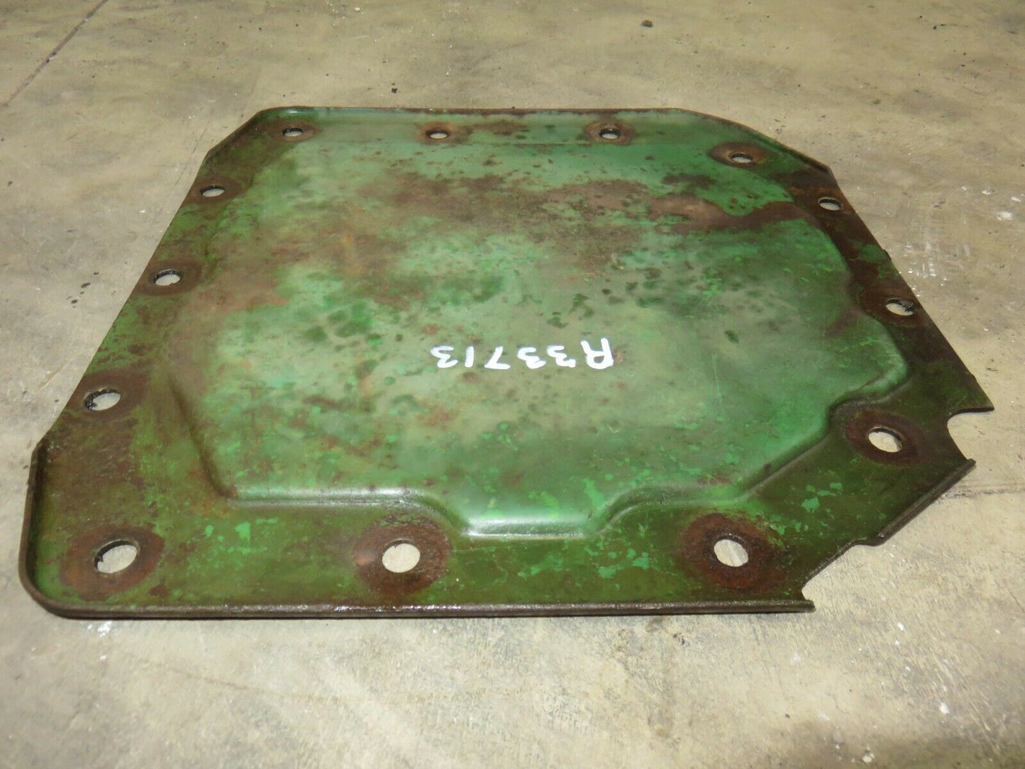 R33713 John Deere Synchro Range Transmission Cover For 2510, 2520, 3020, 4030