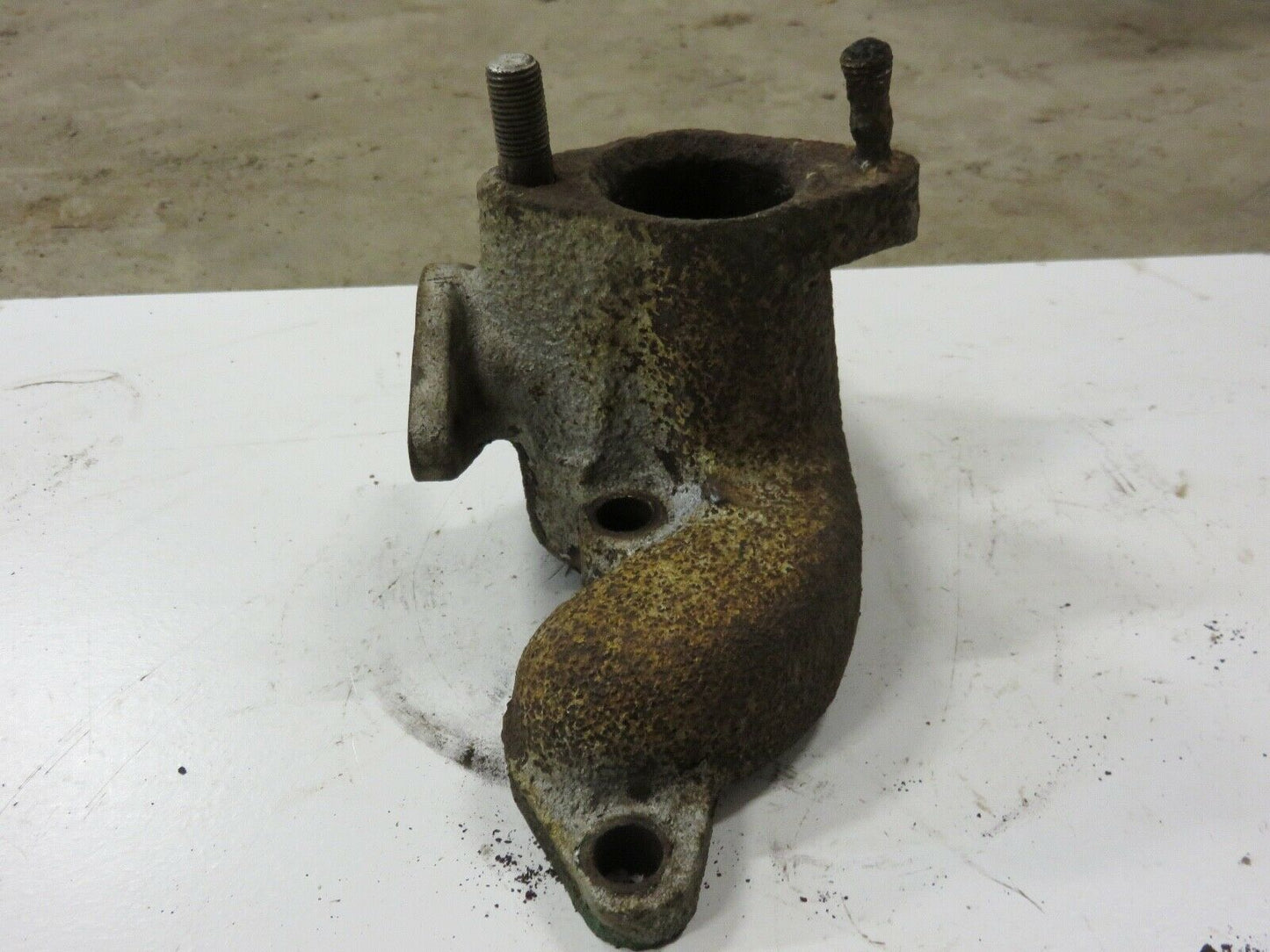 AL2841T John Deere Manifold For L, LA, LI
