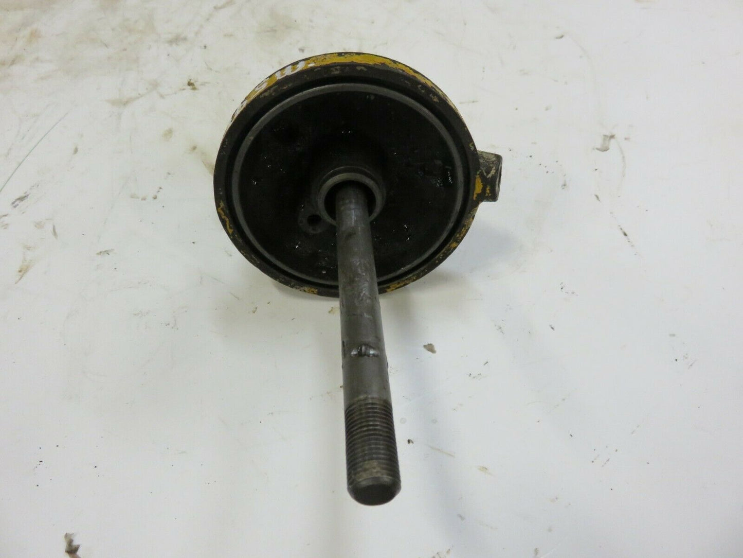 M59T, AM736T John Deere Engine Oil Filter Base For M, 40, 320, 420, 330, 430