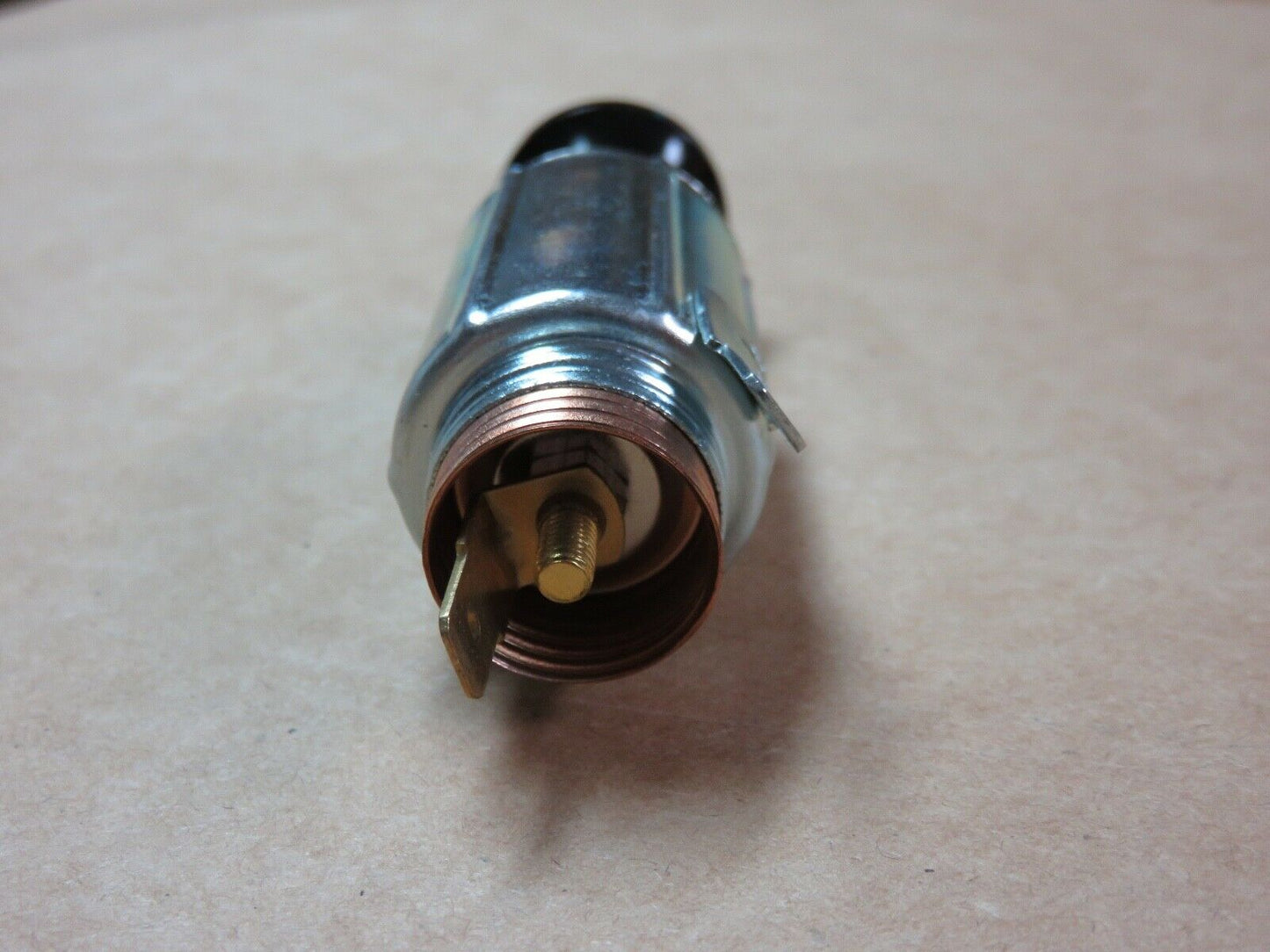 AR20438R John Deere 12 Volt Cigarette Lighter For 60, 70, 520, 620, 720, 530, 630, 730