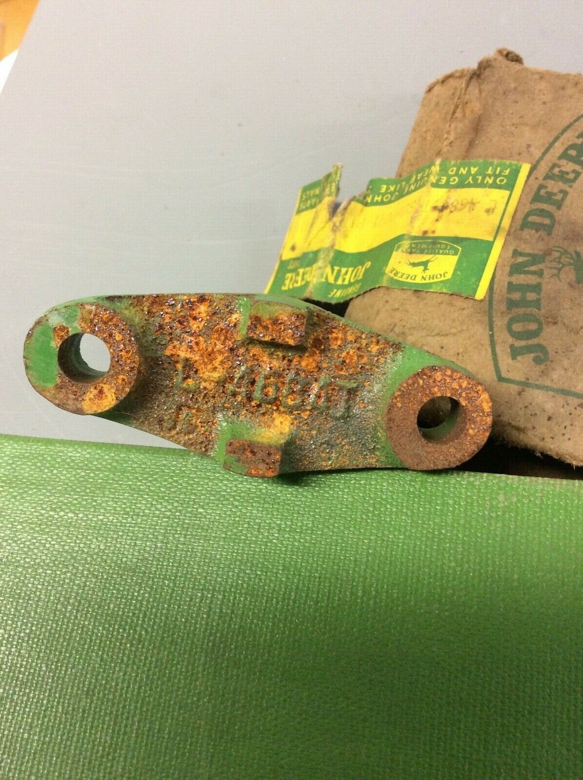 L4684T John Deere NOS Gear Reduction Shifter Support For LUC And 12A Combines