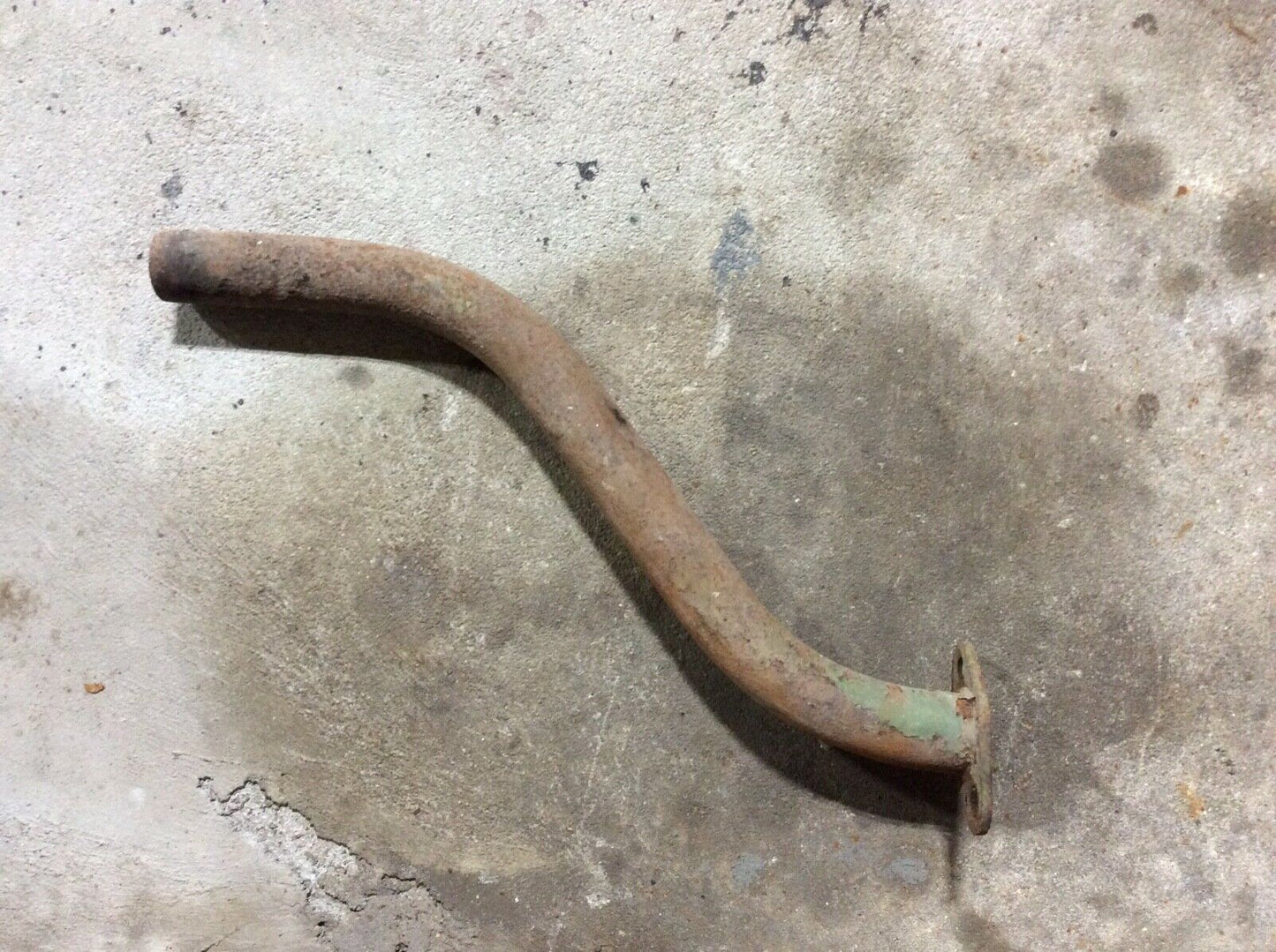 AR523R John Deere Pony Motor Exhaust Pipe For R