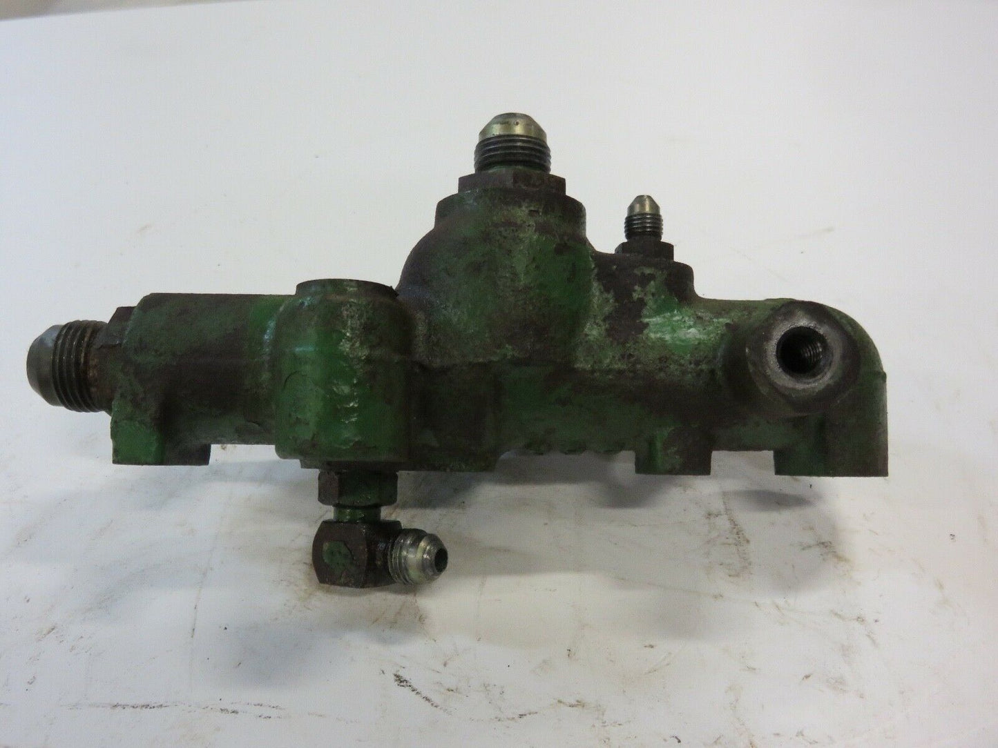 AR51732, R40559 John Deere Pressure Control Valve For 3010, 4010, 5010, 3020, 4020, 5020, 6030