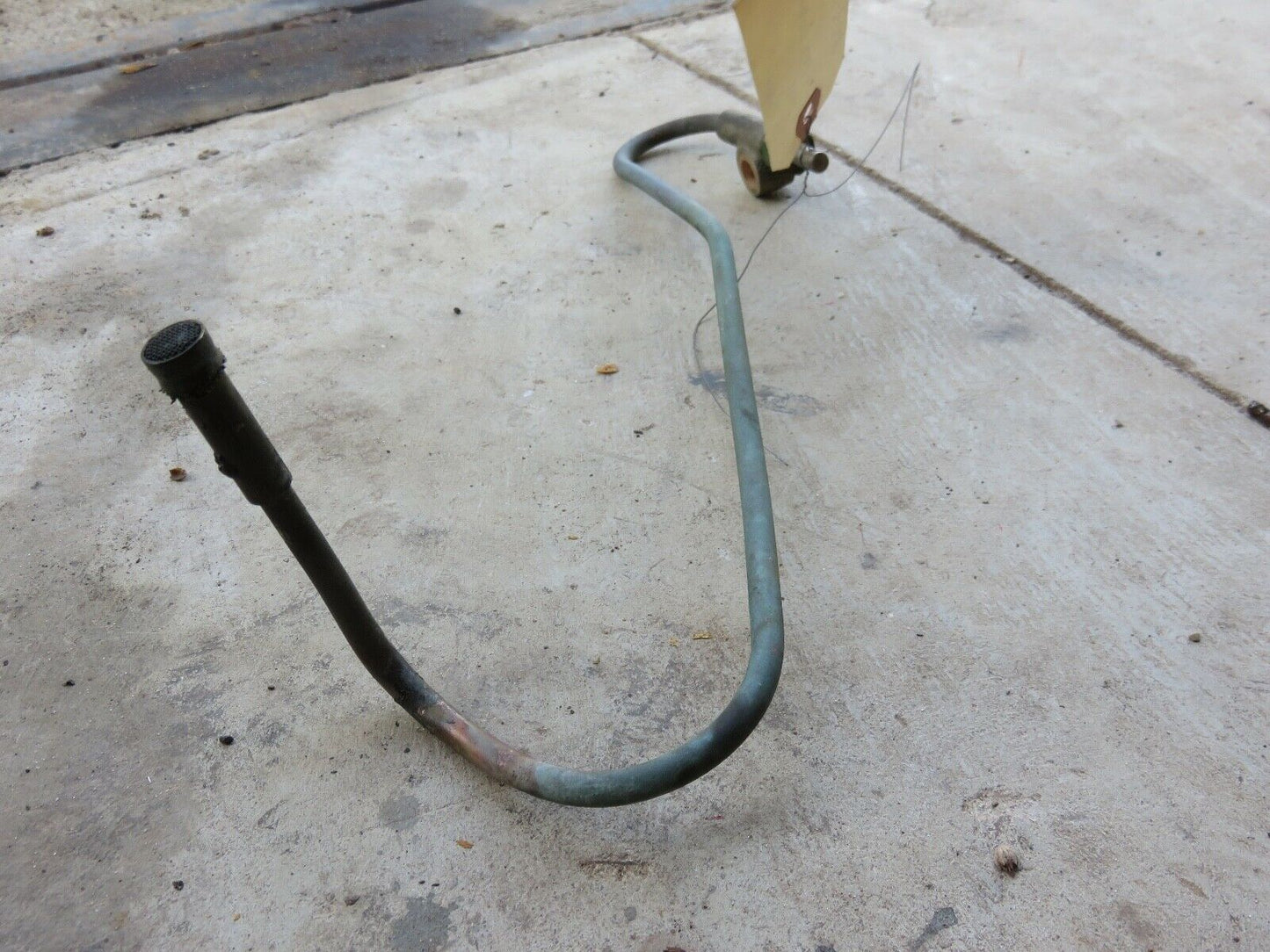 AR851R John Deere Pony Motor Gas Line For R