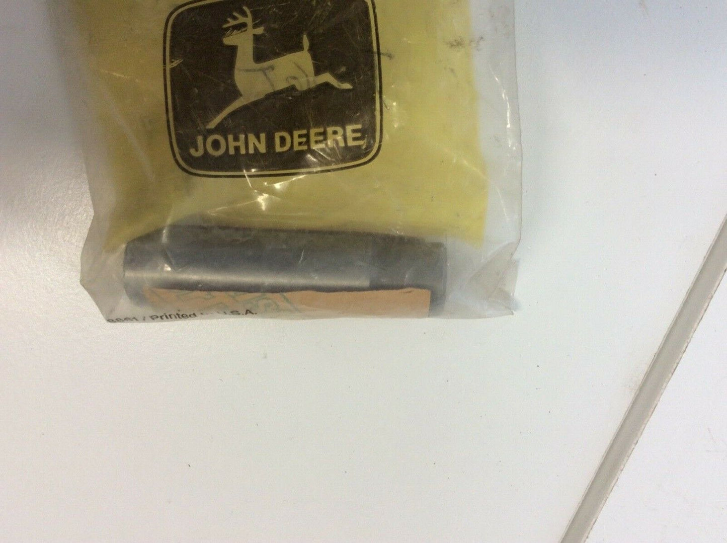 T556T John Deere NOS Valve Guide For Gas 1010, 2010