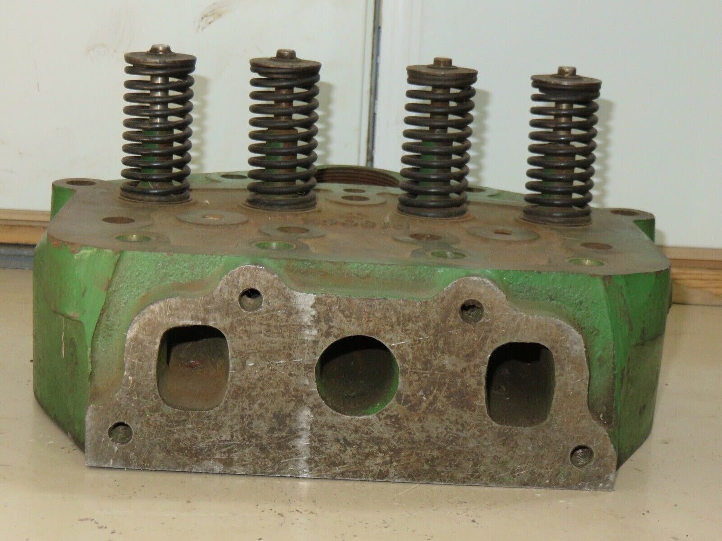 B1306R, AB1470R John Deere NOS Cylinder Head For B, BR