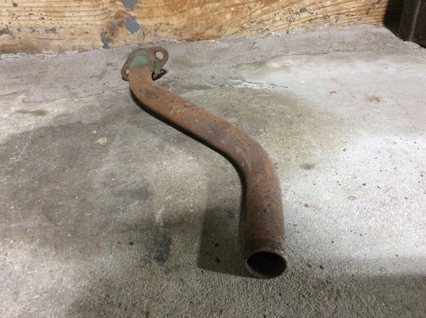 AR523R John Deere Pony Motor Exhaust Pipe For R