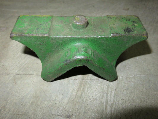 C12N John Deere NOS Clamp Block For 400, 500, 600, 700, 800, 900 Tool Bars