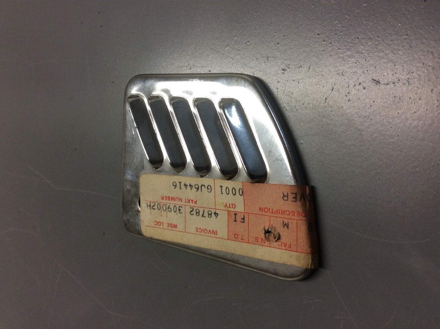 GJ64416 John Deere NOS Muffler Cover For Chainsaw Model 17