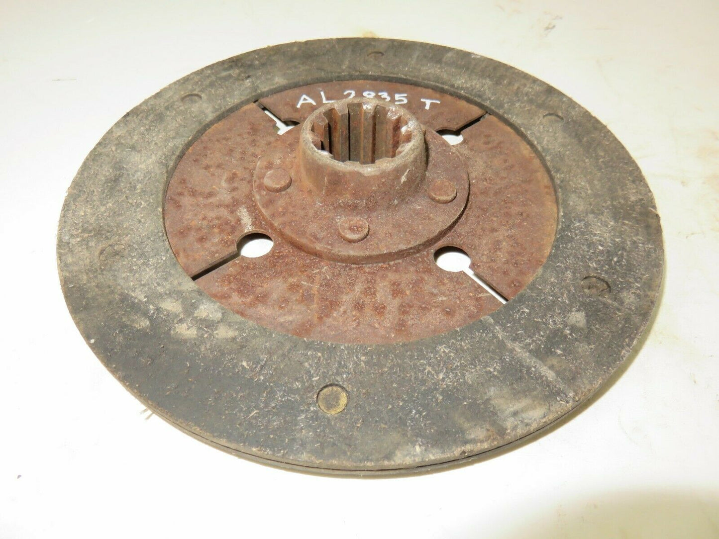 AL2835T John Deere Clutch Disc For L, LA, LI