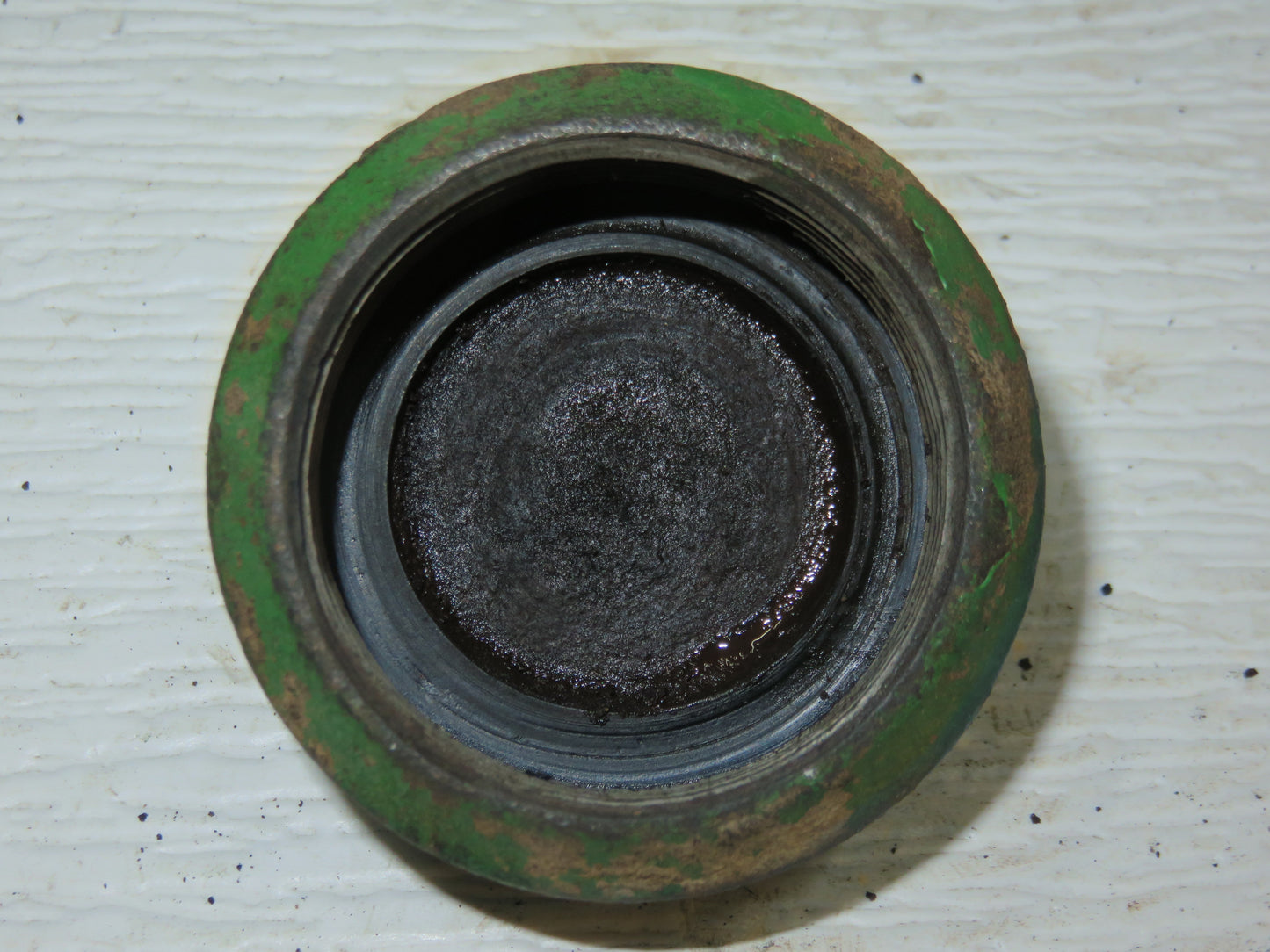 A4233R John Deere Oil Filler Cap For A, B, R, 50, 60, 70, 80, 520, 620, 720, 820, 530, 630, 730, 830