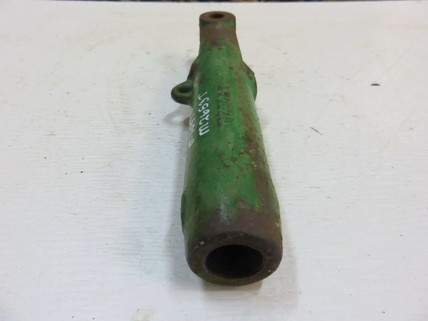 M1697T, M2653T John Deere 3 Point Lower Lift Link Yoke For 40, 320, 420, 330, 430, 435, 440