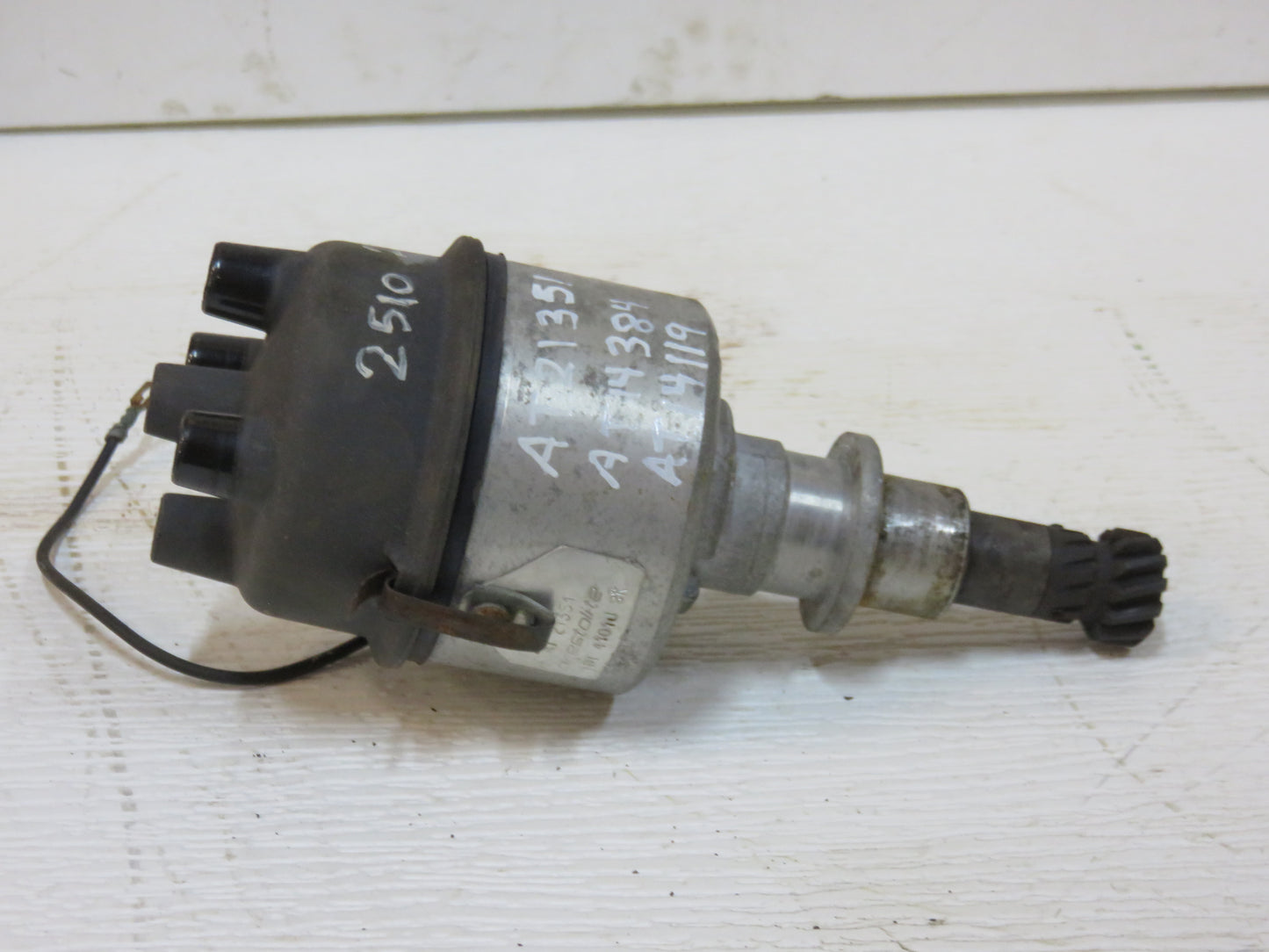 AT21351, AT14384, AT14119 John Deere Distributor Core For 1010, 2010, 2020, 2030, 2510, 2520