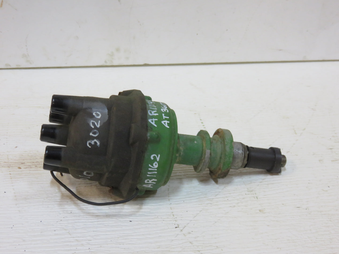 AR11145, AT361T, AR11162 John Deere Distributor Core For 1010, 2010, 3010, 3020