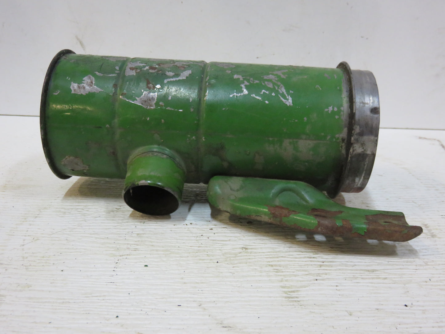 AR538R, AR921R John Deere Pony Motor Air Cleaner For R