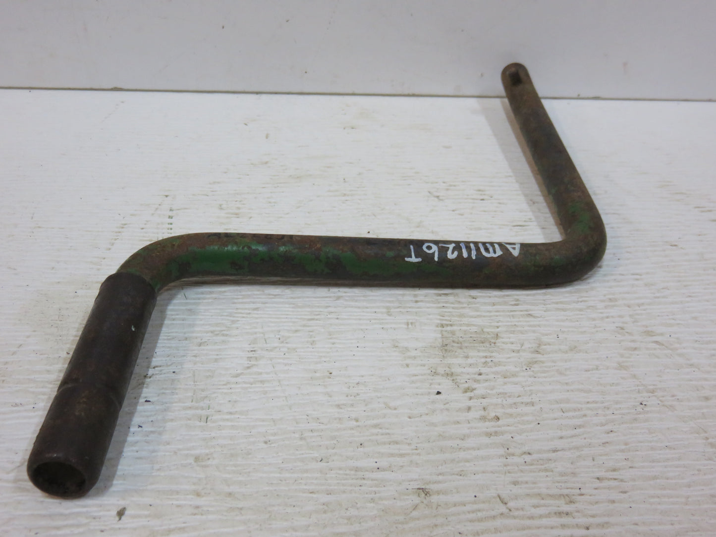 AM1126T John Deere Hand Starting Crank For MT, 40, 420, 430