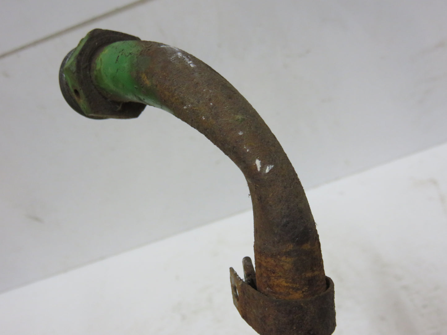 AM1122T John Deere Touch-O-Matic Pump Suction Line In Dash For MT, MI, 40