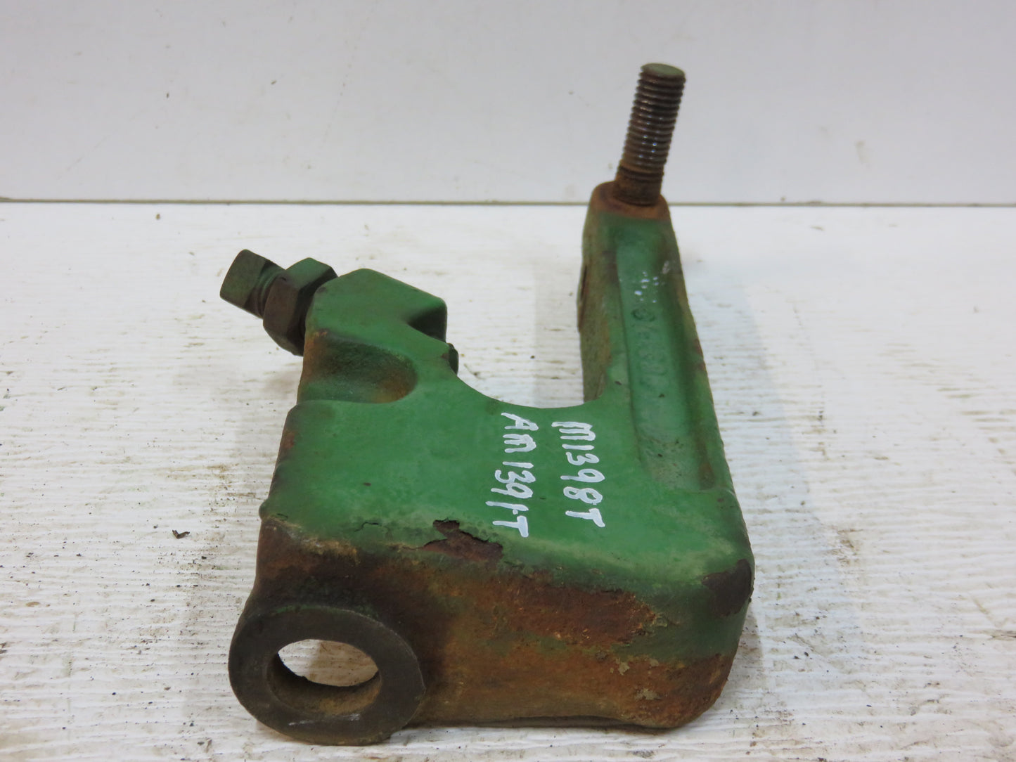 M1398T, AM1391T John Deere Left Implement Attaching Bracket For M, 40, 320, 420, 330