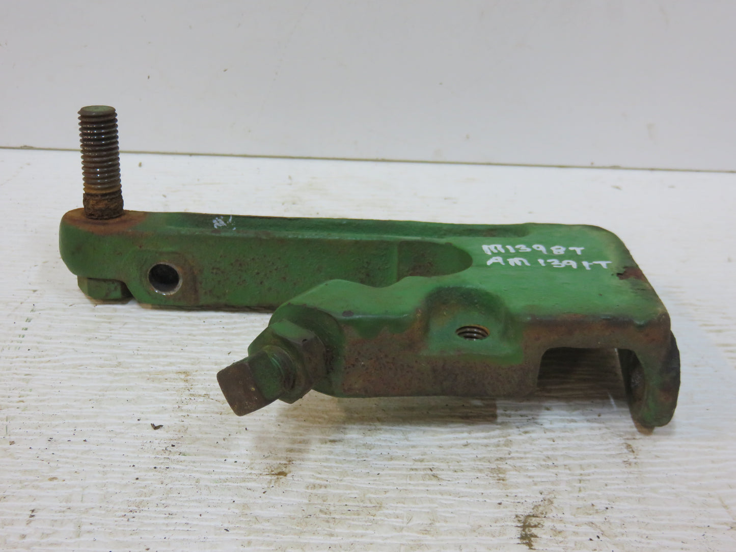 M1398T, AM1391T John Deere Left Implement Attaching Bracket For M, 40, 320, 420, 330