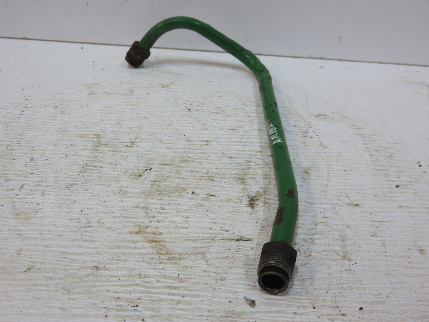AM1821T John Deere Touch-O-Matic Dash To Lift Pressure Line For 40