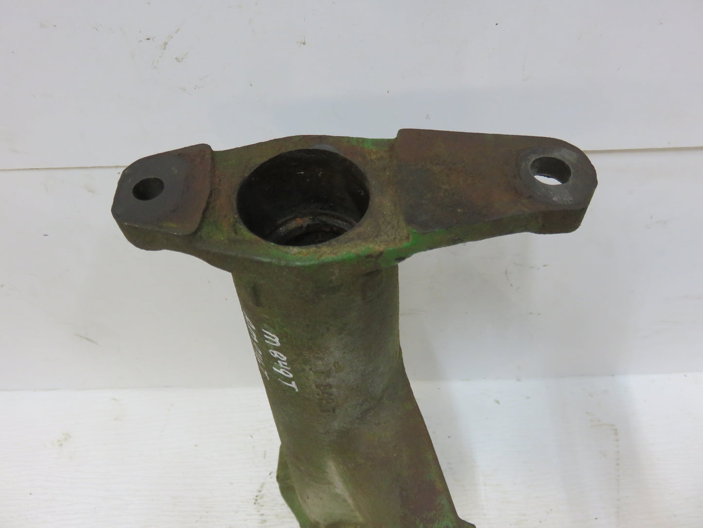 M849T, AM946T John Deere Steering Gear Support For MT, 40, 320, 420