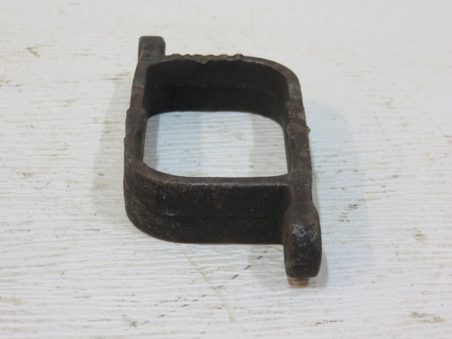 M1842T, AM643T John Deere Clutch Throw Out Bearing Yoke For M, 40, 320, 420, 330