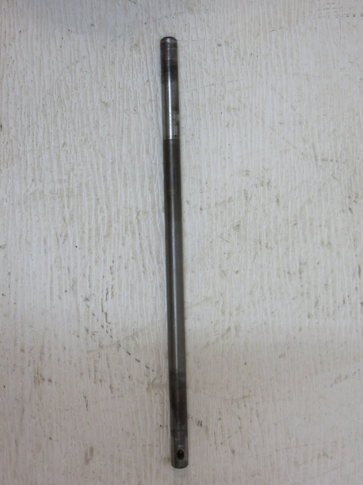 M119T John Deere PTO Lever Engagement Shaft For M, 40, 320, 420, 330, 430, 435, 1010