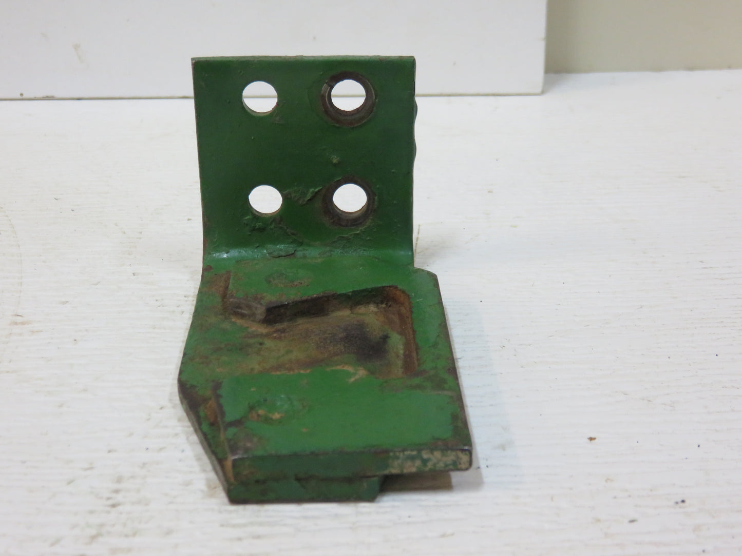 AR32502 John Deere Left Hand Front Battery Box Support Bracket For 4010, 4020