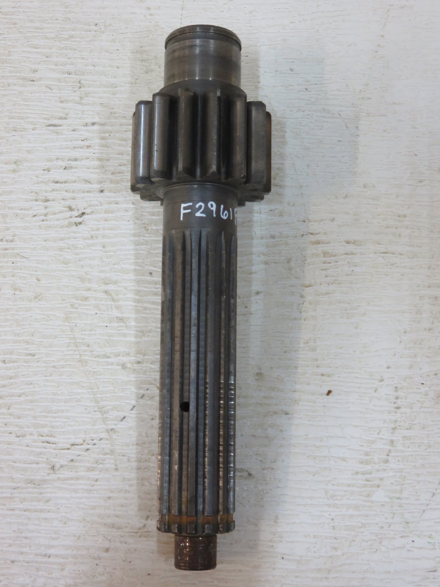 F2961R John Deere PTO Clutch Shaft And Gear For 720