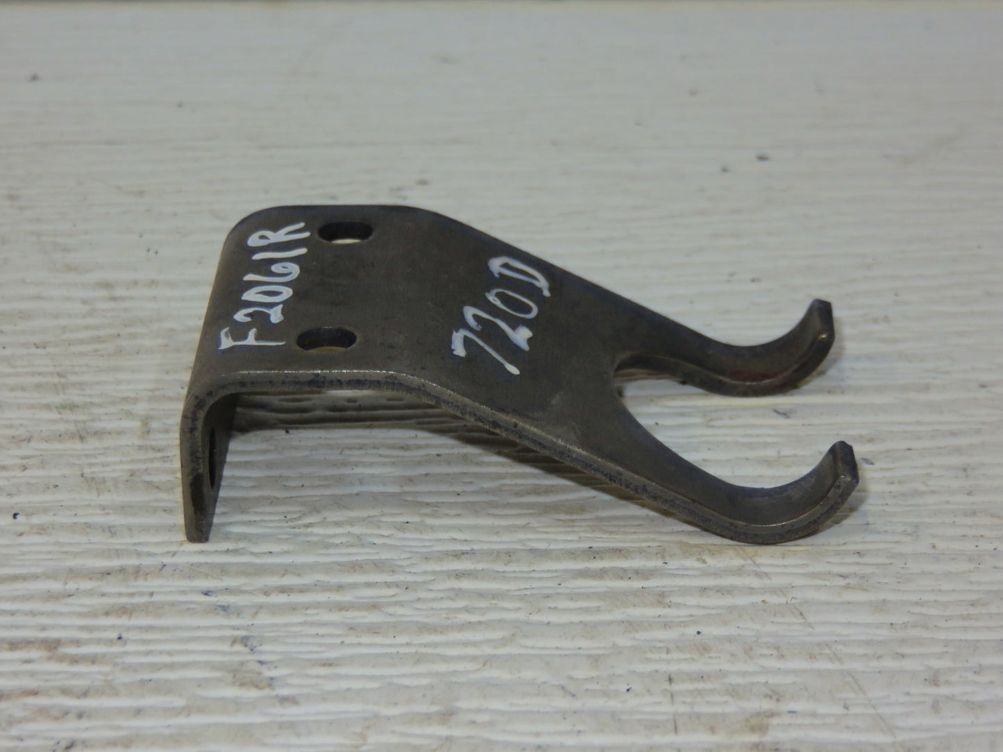 F2061R John Deere Governor Lever Fork For 70, 720, 730