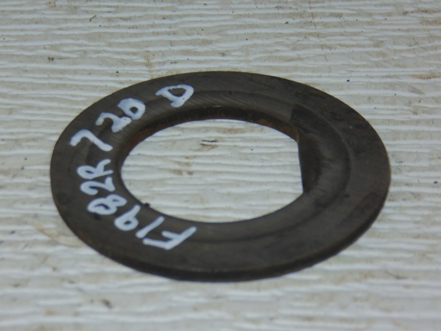 F1982R John Deere Engine Oil Pump Drive Gear Thrust Washer For 70, 720, 730
