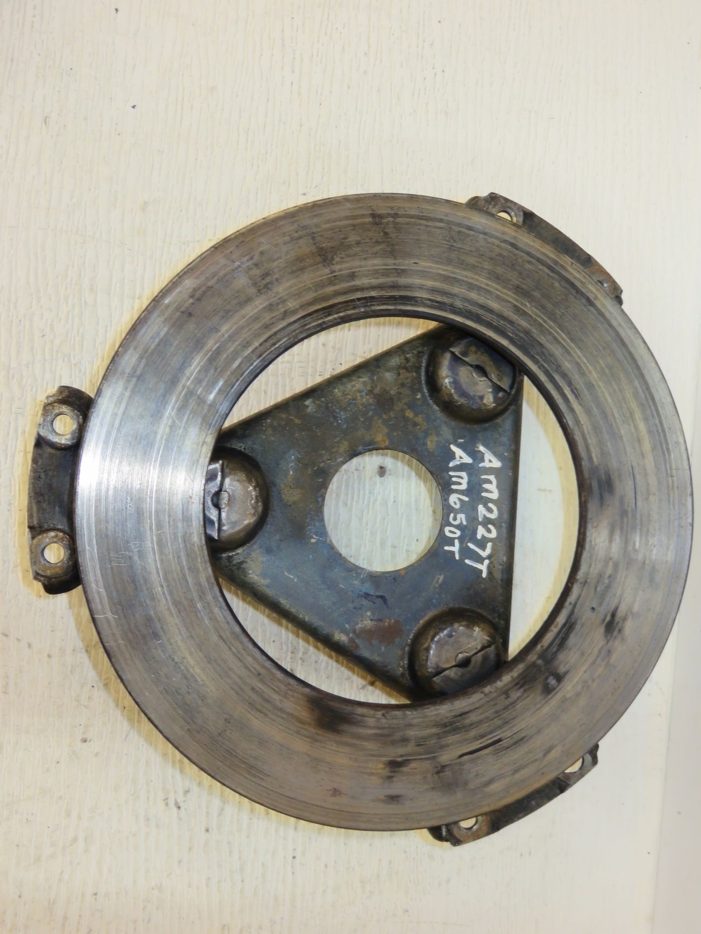 AM227T, AM650T John Deere Pressure Plate For M, MC, MI, MT, 40, 320