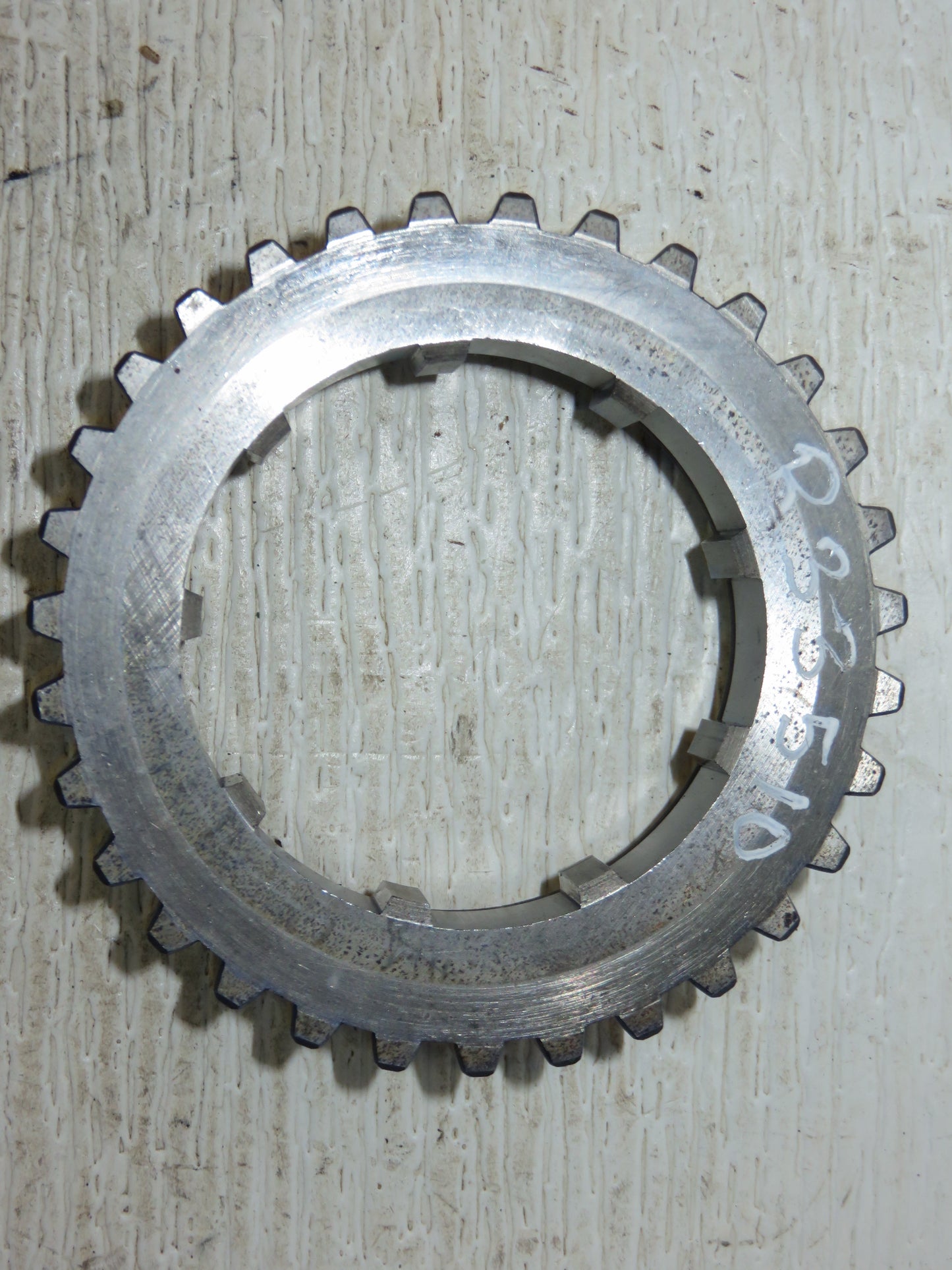 R33510 John Deere Rear Gear Shifter Gear For 2510, 2520, 3020, 4030