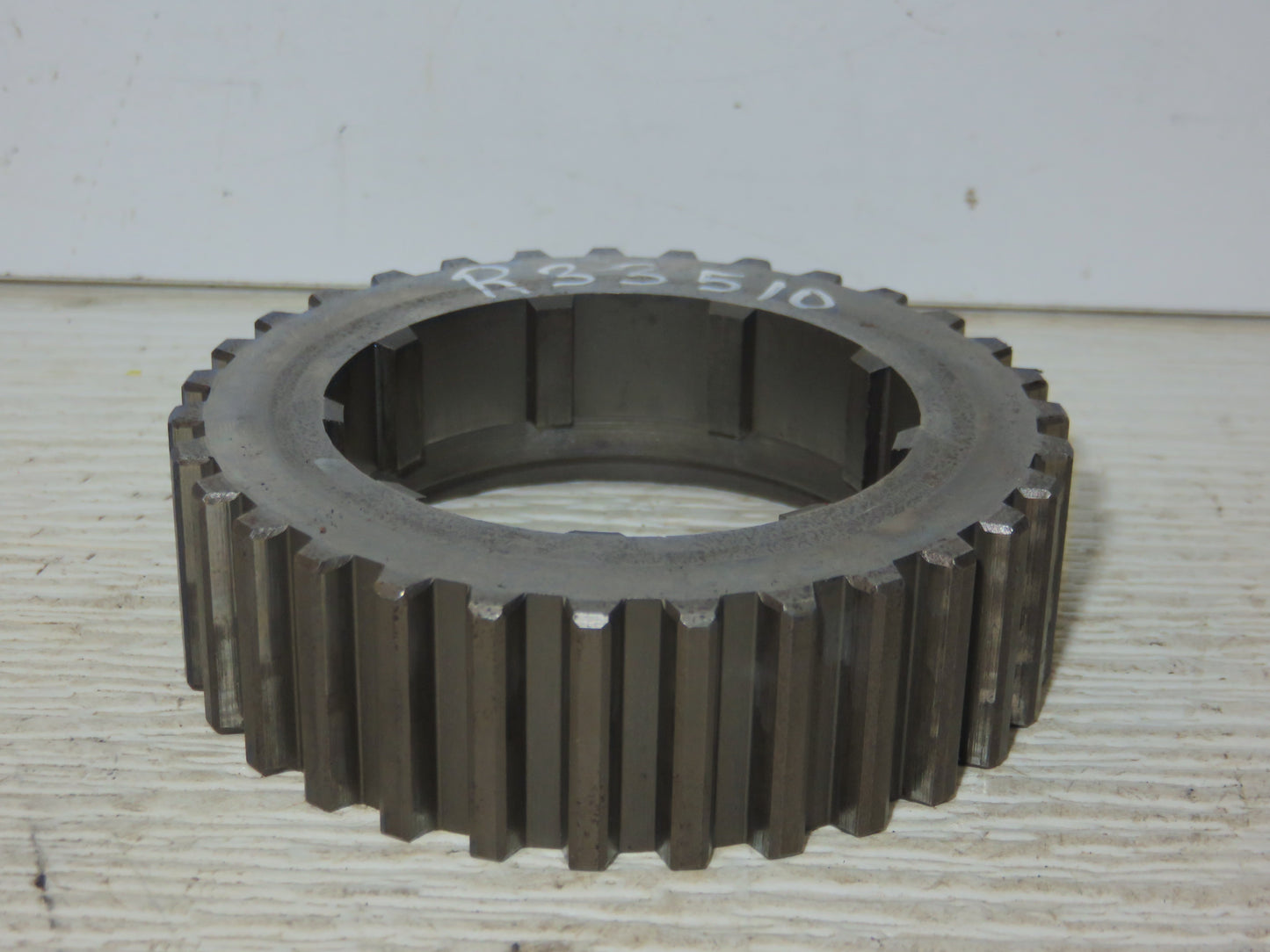 R33510 John Deere Rear Gear Shifter Gear For 2510, 2520, 3020, 4030