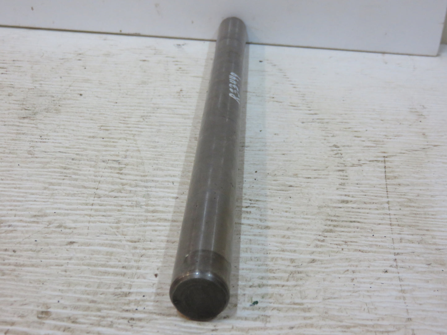 R33449 John Deere Shifter Shaft For 2510, 2520, 3020, 4010, 4030