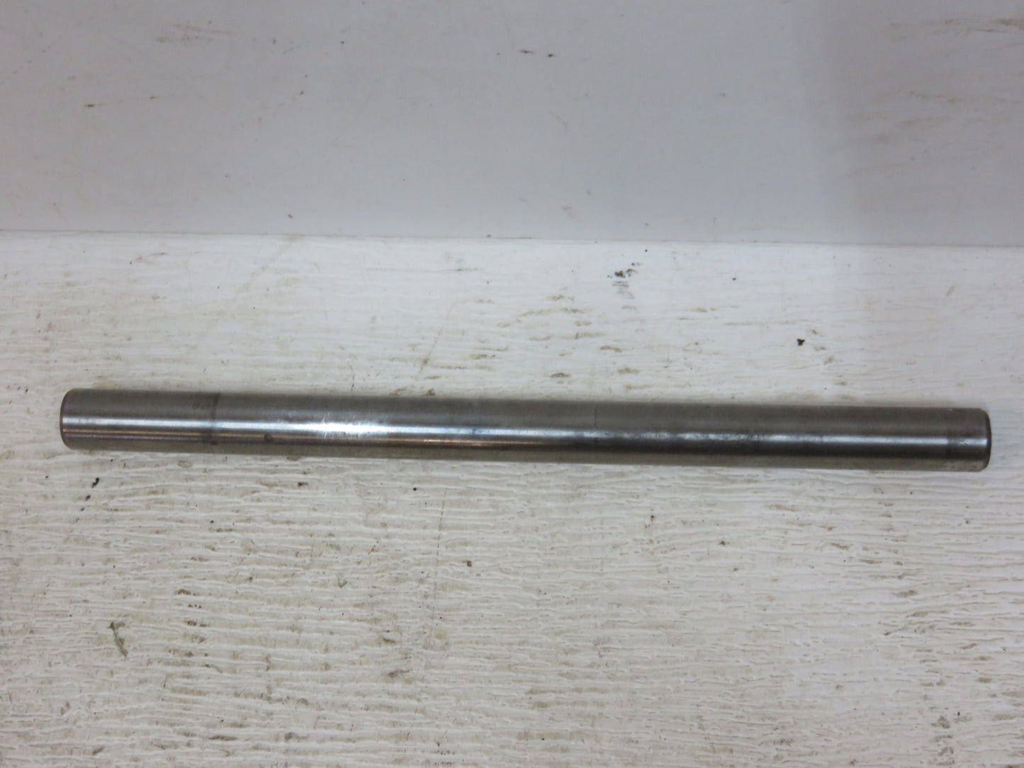 R33449 John Deere Shifter Shaft For 2510, 2520, 3020, 4010, 4030