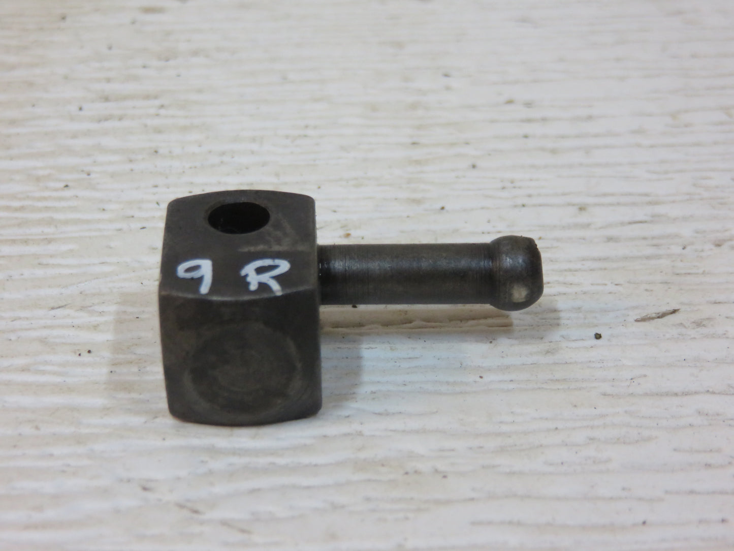AR689R John Deere Governor Weight For R Pony Motor