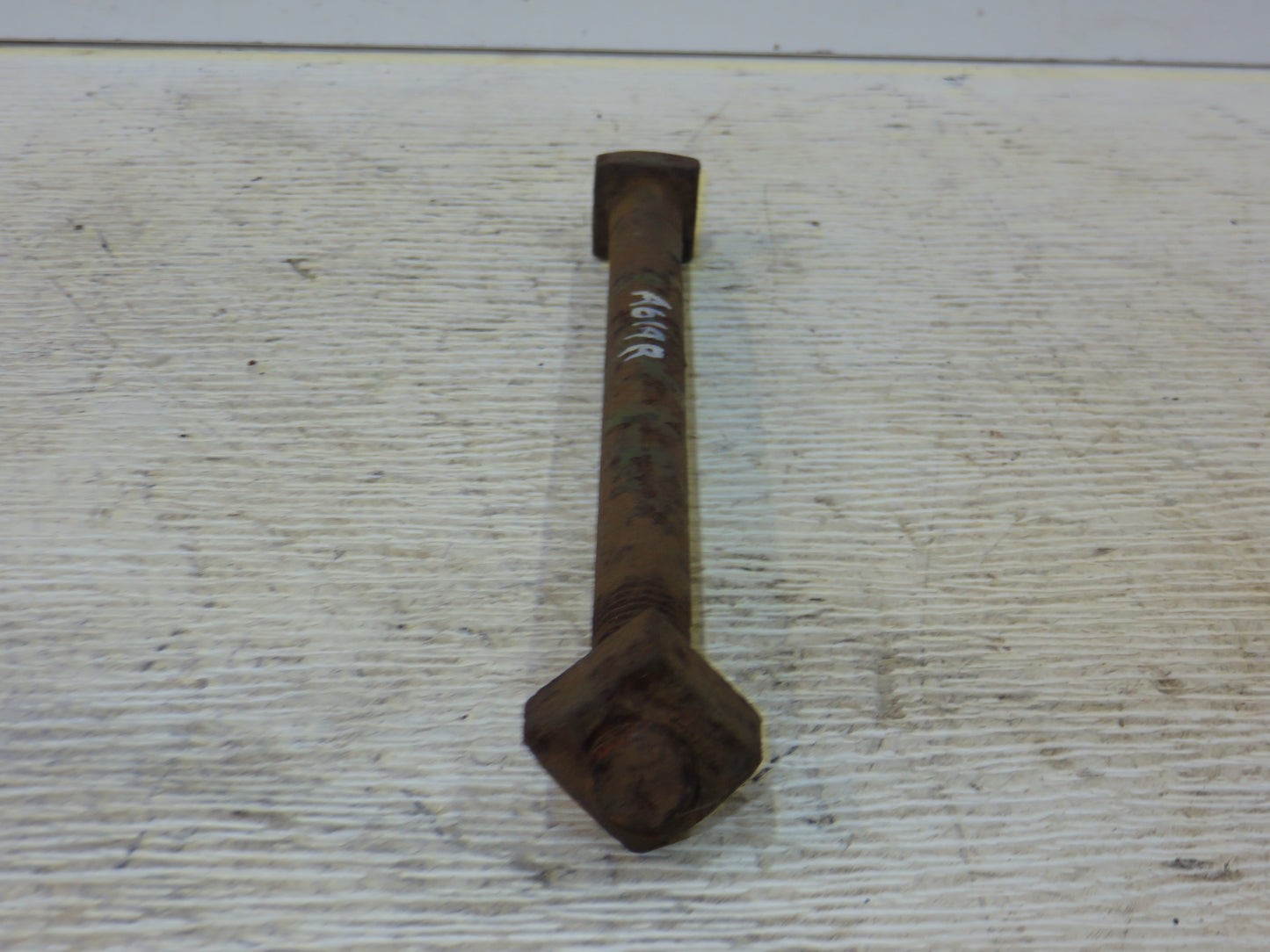 A619R, 8H1268R, JDS705 John Deere Seat Bolt With Nut For A, AR, AO, B, G