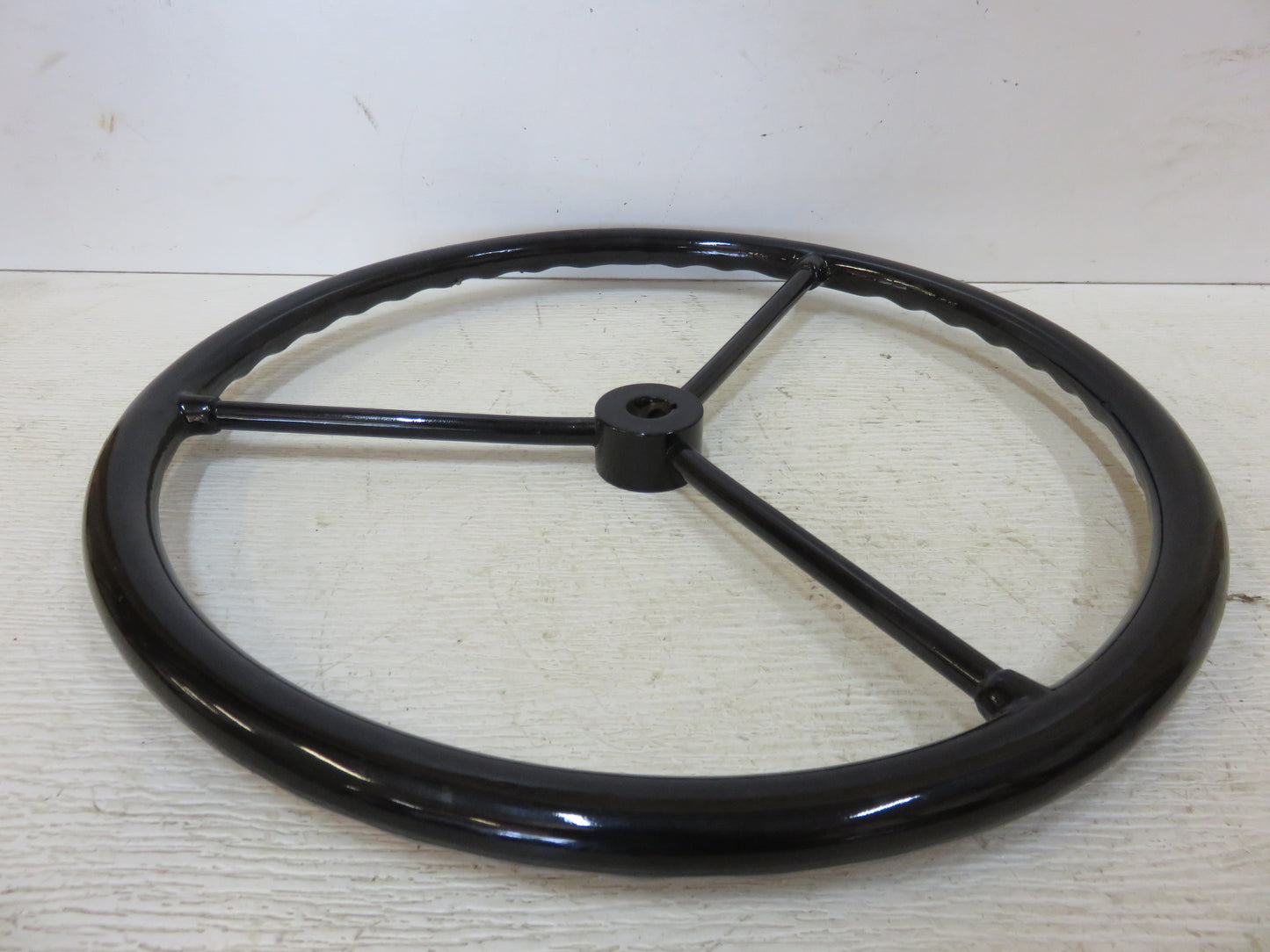 AA380R John Deere Steering Wheel For A, B, D, G, 50, 60, 70, 80, 520, 620, 720, 820, 840