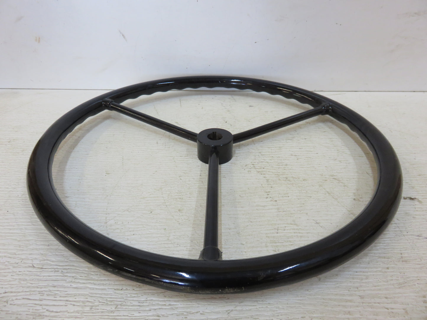 AA380R John Deere Steering Wheel For A, B, D, G, 50, 60, 70, 80, 520, 620, 720, 820, 840