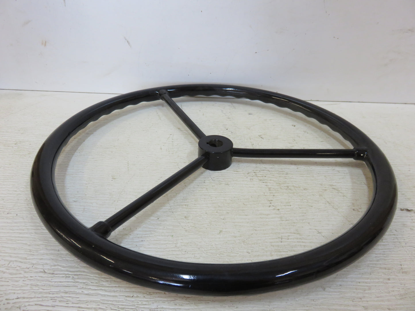 AA380R John Deere Steering Wheel For A, B, D, G, 50, 60, 70, 80, 520, 620, 720, 820, 840