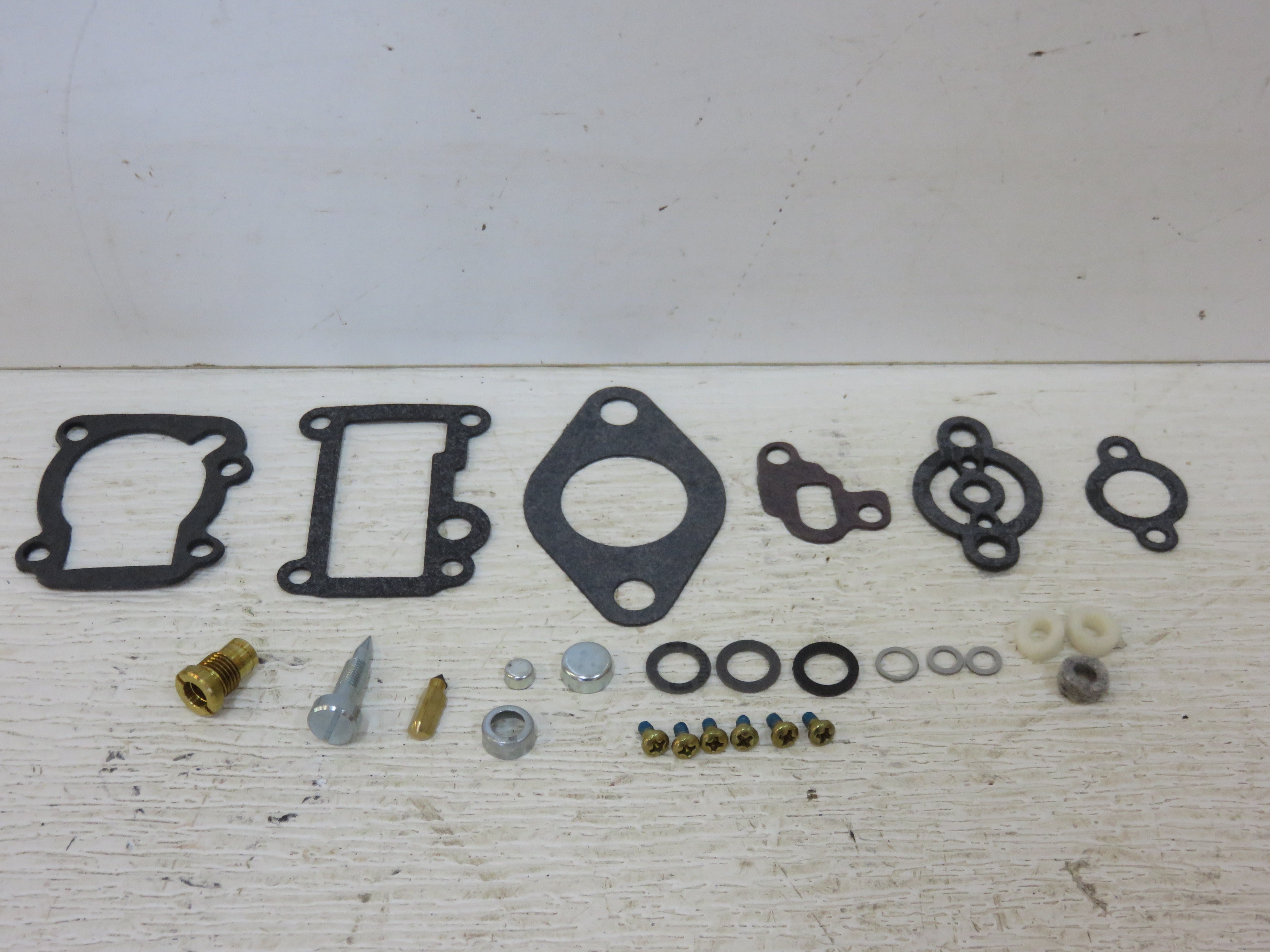 AR13005R, AR13003R John Deere Pony Motor Carburetor Kit For 70, 80, 72