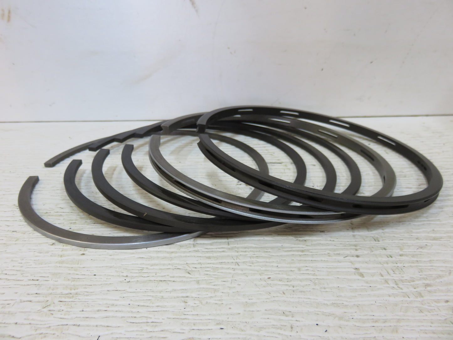 AR749R John Deere Reproduction .045 Piston Kit For R