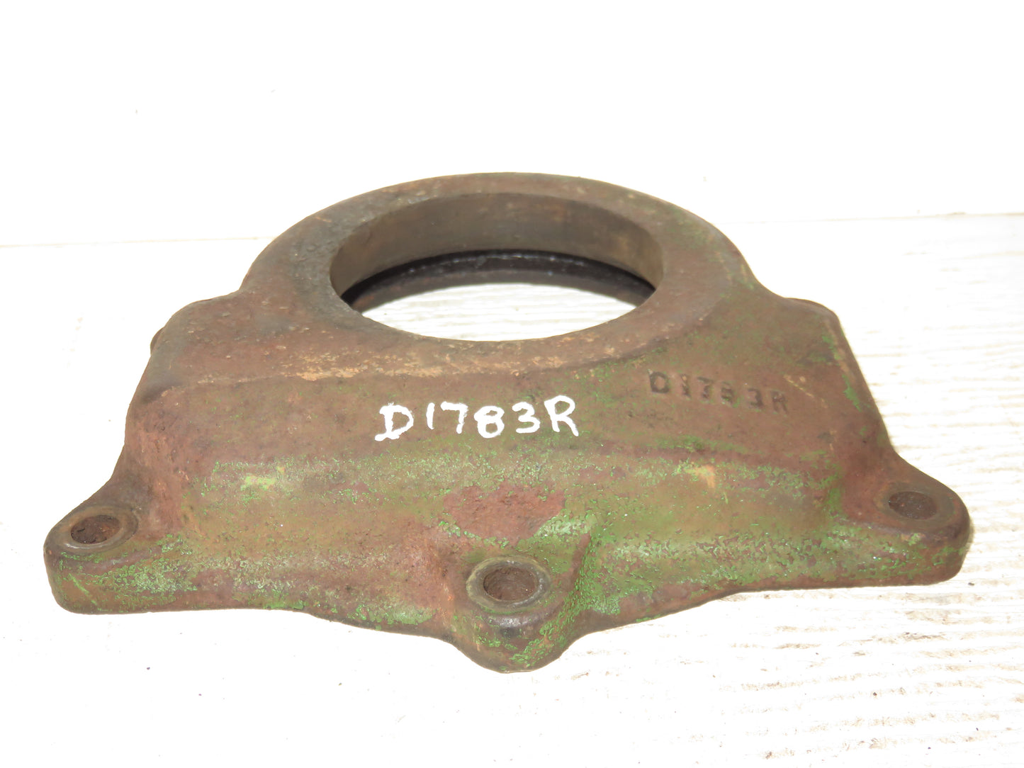 D1783R John Deere Left Hand Main Bearing Cover For D