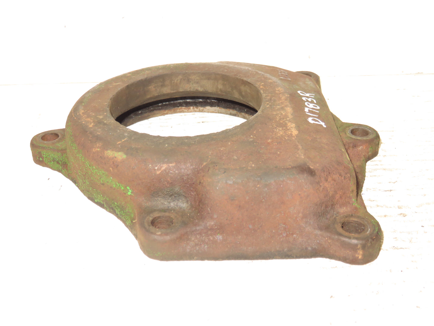 D1783R John Deere Left Hand Main Bearing Cover For D