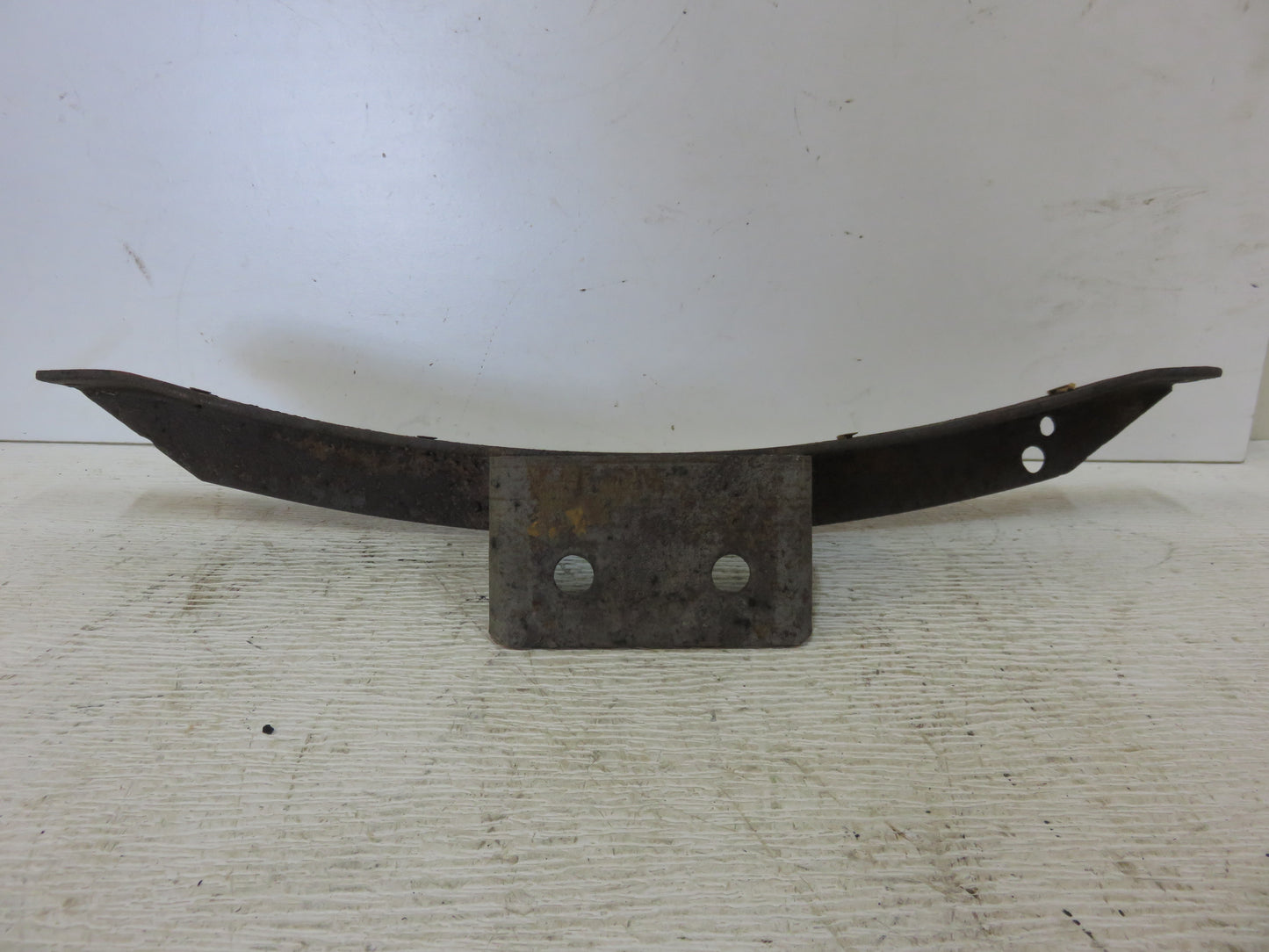 AD1959R John Deere Rear Fuel Tank Support For D