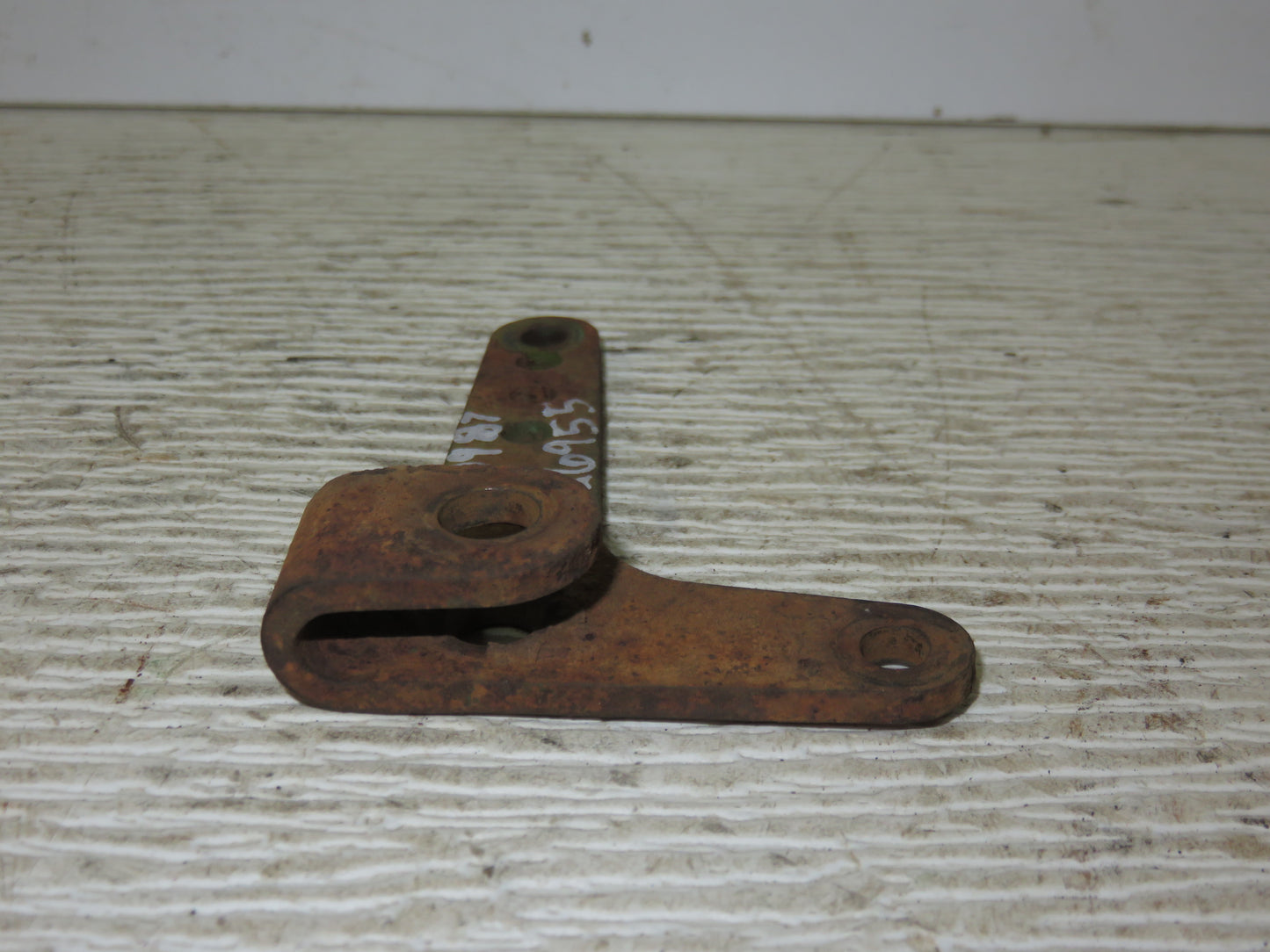 R30987 John Deere Throttle Lever Bell Crank For 3010, 4010