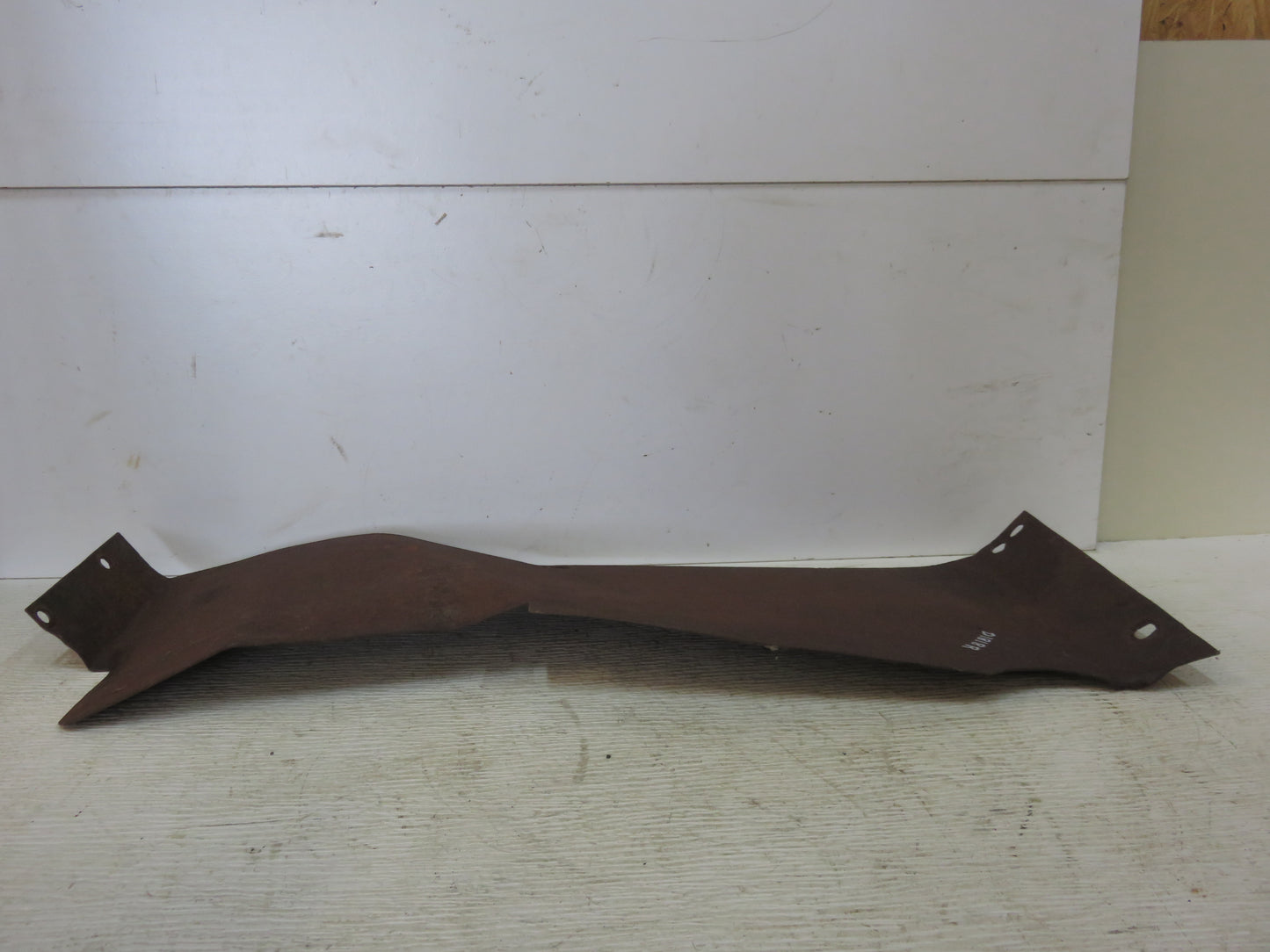 D1818R John Deere Right Hand Rear Dust Shield For D